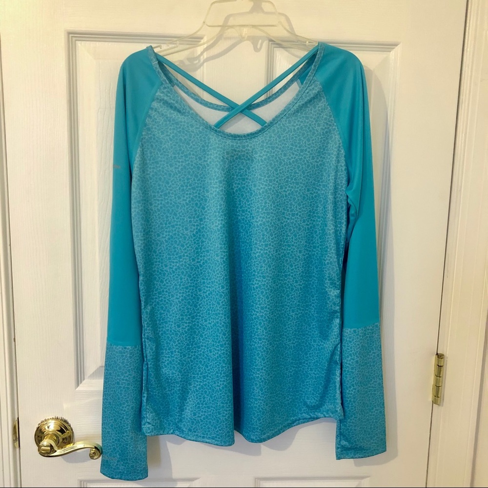 Columbia Women's Blue Long Sleeve Omni Shade Shirt Size US Medium - Picture 6 of 8